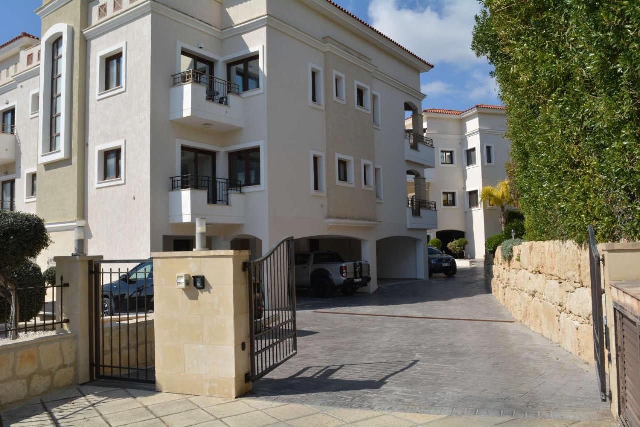 Eleona'S Royal Gardens By Yiota - Luxury 2 Bed Apartment In Exclusive Complex Peyia Exterior photo